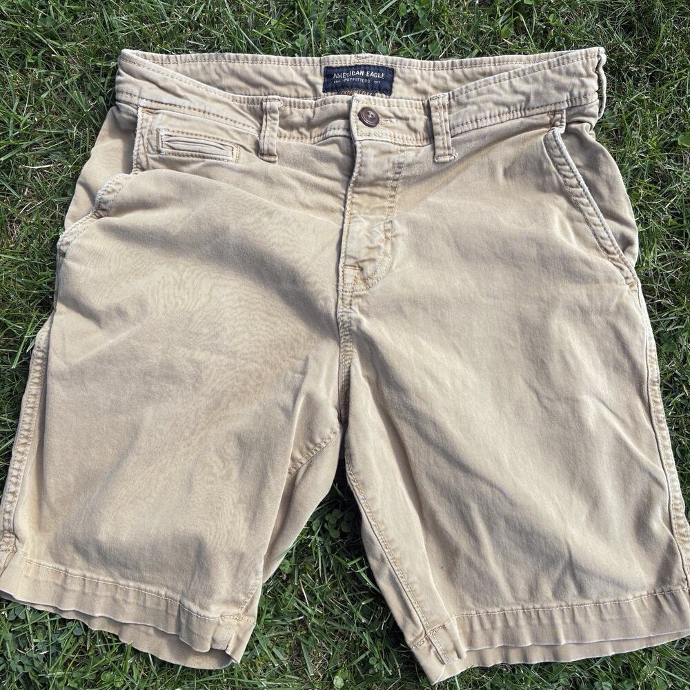 Men’s American Eagle Khaki Flat Front Classic Fit Shorts size 30 Brown